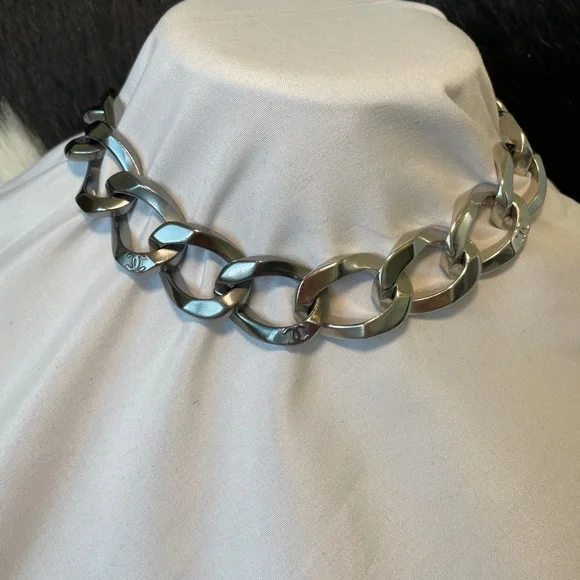 Chanel CC Choker Necklace “Very Rare” - Picture 3 of 13